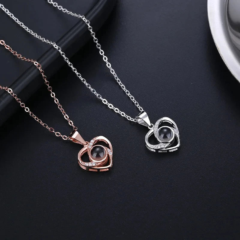 🥰 Conjunto Colar + Caixa Rosa Eterna - "Eu te amo" em 100 idiomas💖