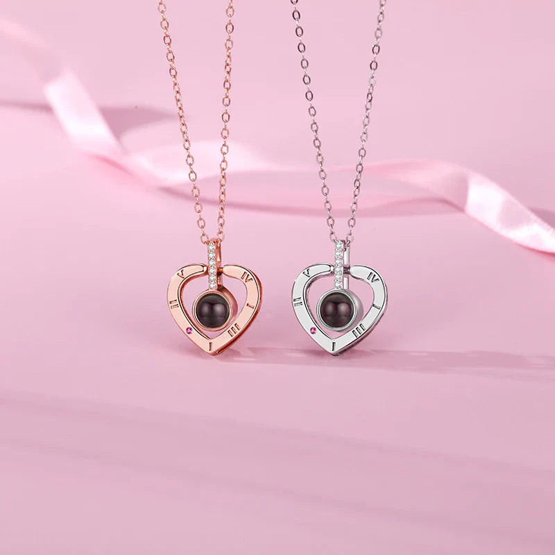 🥰 Conjunto Colar + Caixa Rosa Eterna - "Eu te amo" em 100 idiomas💖